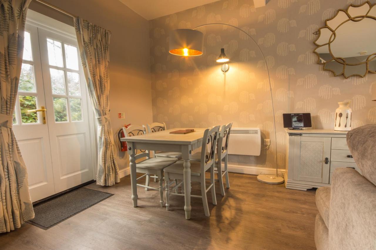 Peveril Cottage - Darwin Lake Holiday Village Матлок Экстерьер фото