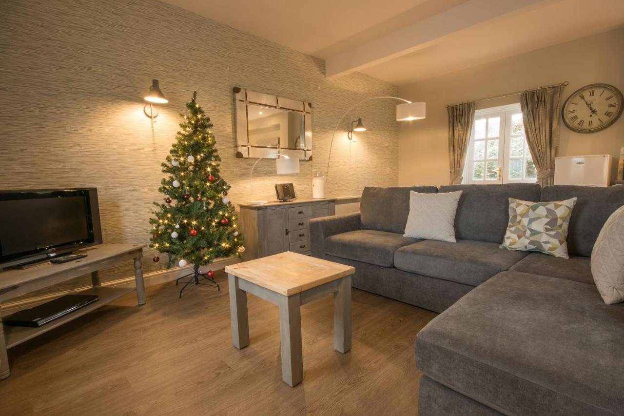 Peveril Cottage - Darwin Lake Holiday Village Матлок Экстерьер фото